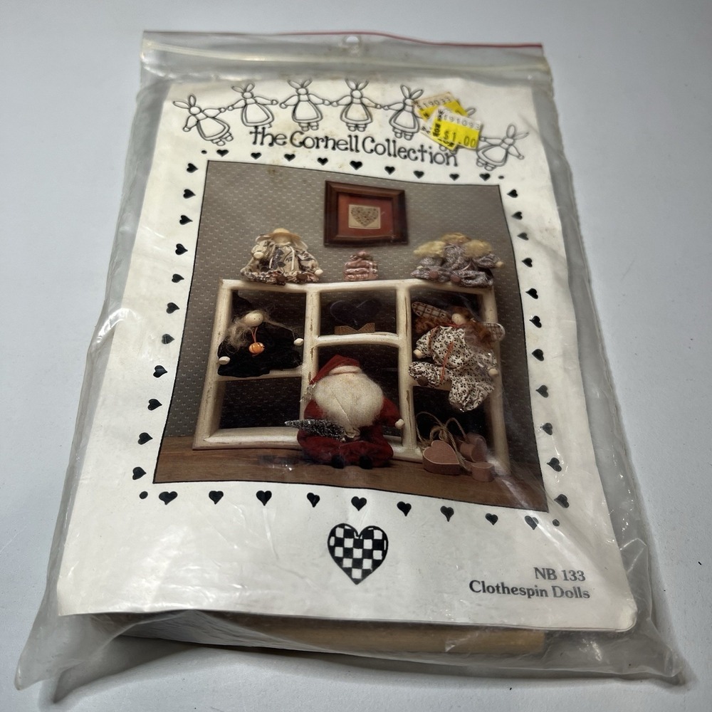Vintage Craft Pattern: Clothespin Dolls NB133 by the Cornell Collection 5"
